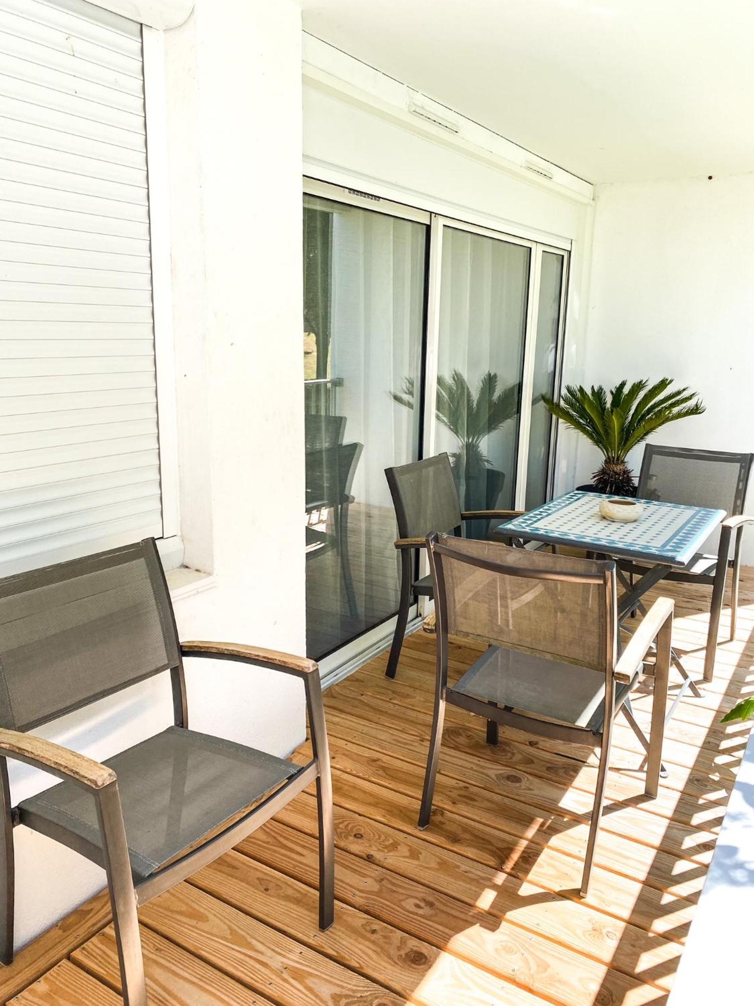 T3 Moderne Avec Balcon Terrasse Et Parking Gratuit Lägenhet Niort Exteriör bild